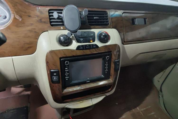 Used JAC Refine 2011 2.4L Government Procurement Version Manual Luxury Trim Audio And AC Panel