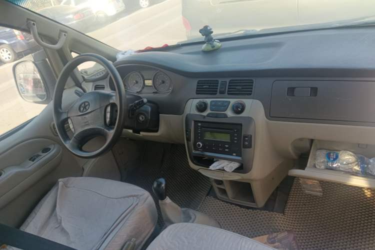 Used JAC Refine 2011 2.4L Government Procurement Version Manual Luxury Trim Center Console