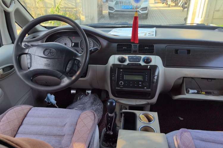 Used JAC Refine 2011 2.0L Government Procurement Version Manual Luxury Trim Center Console