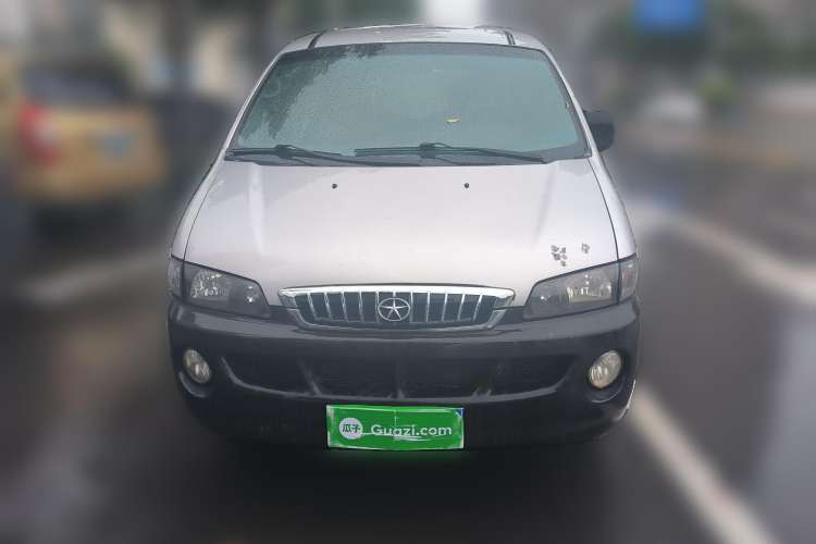 Used JAC Refine 2011 2.0L Shuttle Gasoline Comfort Edition HFC4GA3 Front