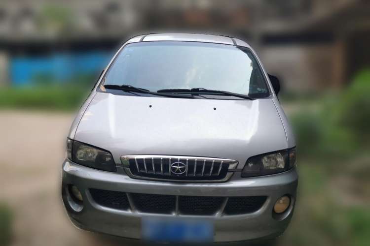 Used JAC Refine 2011 2.0L Shuttle Gasoline Comfort Edition HFC4GA3 Front