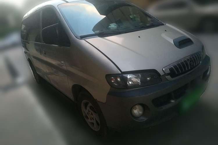 Used JAC Refine 2011 2.8T Shuttle Diesel Standard Version HFC4DA1-2B1 Front Right 45 Deg