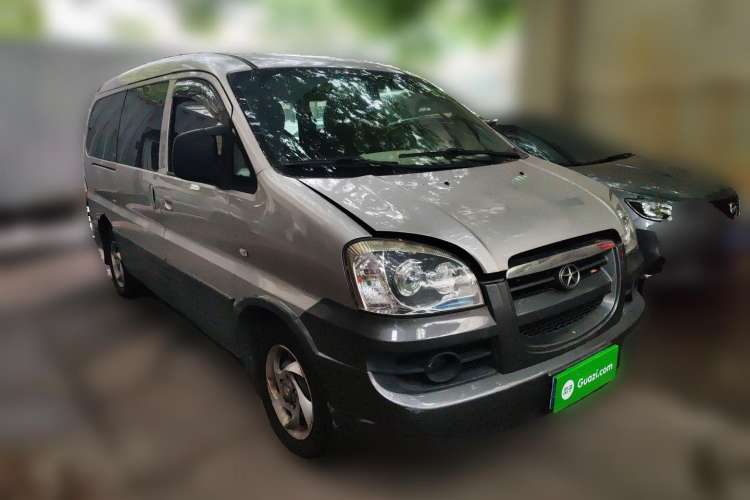 Used JAC Refine 2011 2.4L Government Procurement Version Manual Luxury Trim Front Right 45 Deg