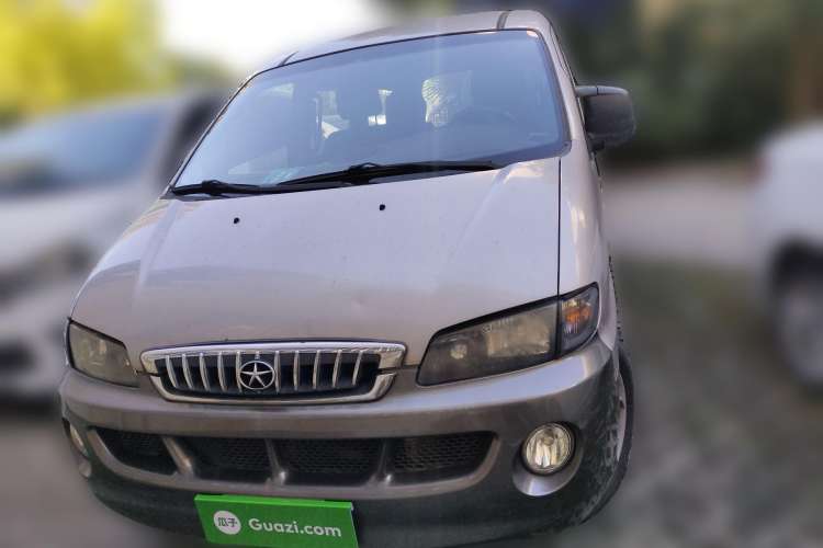Used JAC Refine 2011 2.0L Shuttle Gasoline Comfort Edition HFC4GA3 Front