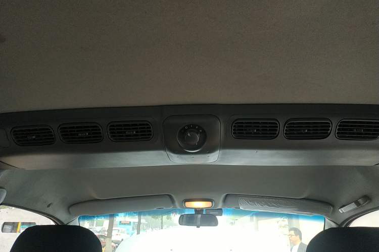Used JAC Refine 2011 2.0L Shuttle Gasoline Comfort Edition HFC4GA3 Headliner