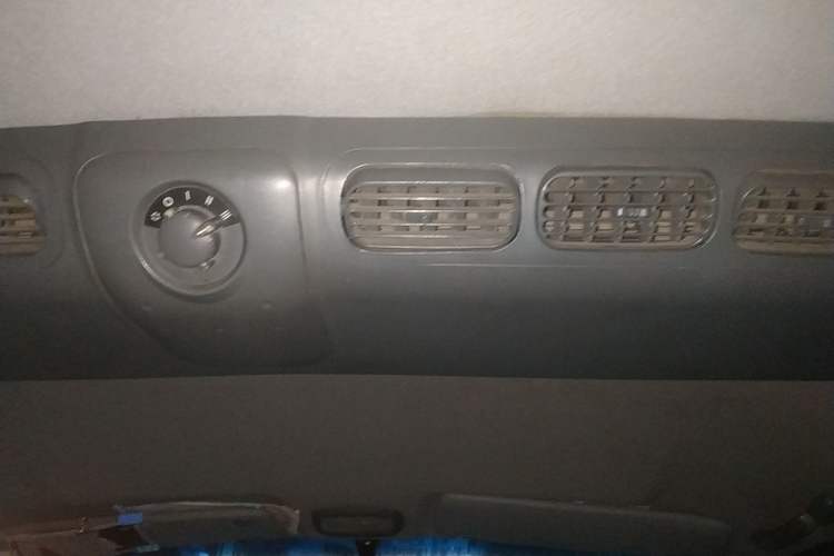 Used JAC Refine 2011 2.8T Shuttle Diesel Standard Version HFC4DA1-2B1 Headliner
