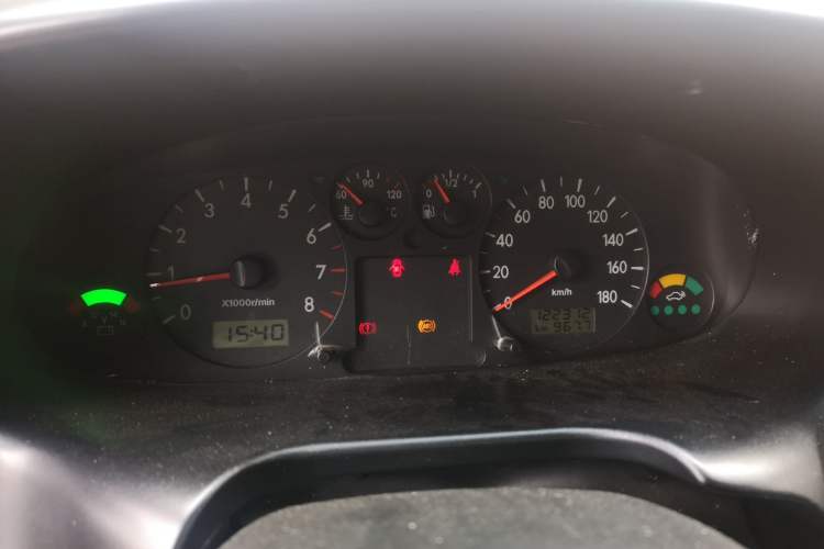 Used JAC Refine 2011 2.0L Shuttle Gasoline Comfort Edition HFC4GA3 Instrument Cluster