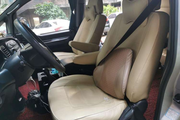 Used JAC Refine 2011 2.0L Shuttle Gasoline Comfort Edition HFC4GA3 Left Front Seat