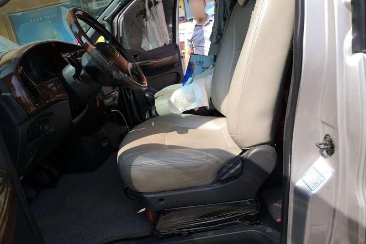 Used JAC Refine 2011 2.0L Shuttle Gasoline Standard Edition HFC4GA3 Left Front Seat