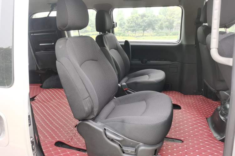 Used JAC Refine 2011 2.0L Shuttle Gasoline Comfort Edition HFC4GA3 Left Rear Seat