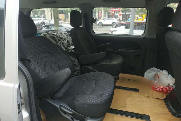 Used JAC Refine 2011 2.0L Shuttle Gasoline Comfort Edition HFC4GA3 Left Rear Seat