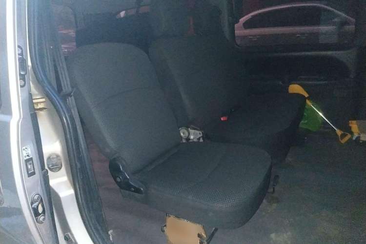 Used JAC Refine 2011 2.8T Shuttle Diesel Standard Version HFC4DA1-2B1 Left Rear Seat