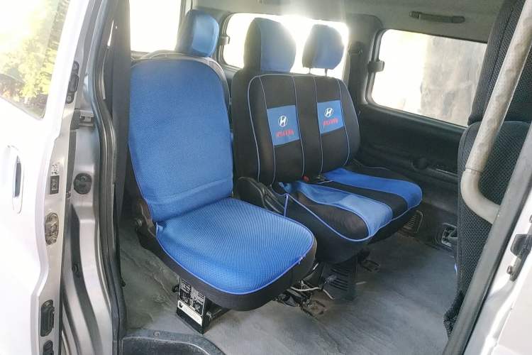 Used JAC Refine 2011 2.0L Shuttle Gasoline Comfort Edition HFC4GA3 Left Rear Seat