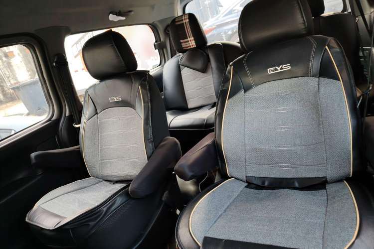 Used JAC Refine 2011 2.0L Shuttle Gasoline Standard Edition HFC4GA3 Left Rear Seat