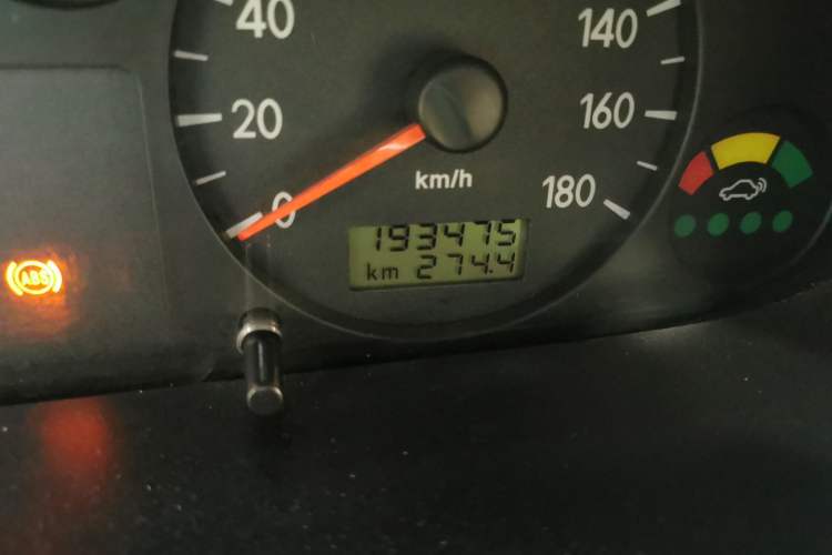 Used JAC Refine 2011 2.0L Shuttle Gasoline Comfort Edition HFC4GA3 Odometer Close Up