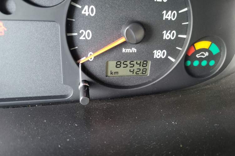 Used JAC Refine 2011 2.0L Shuttle Gasoline Standard Edition HFC4GA3 Odometer Close Up