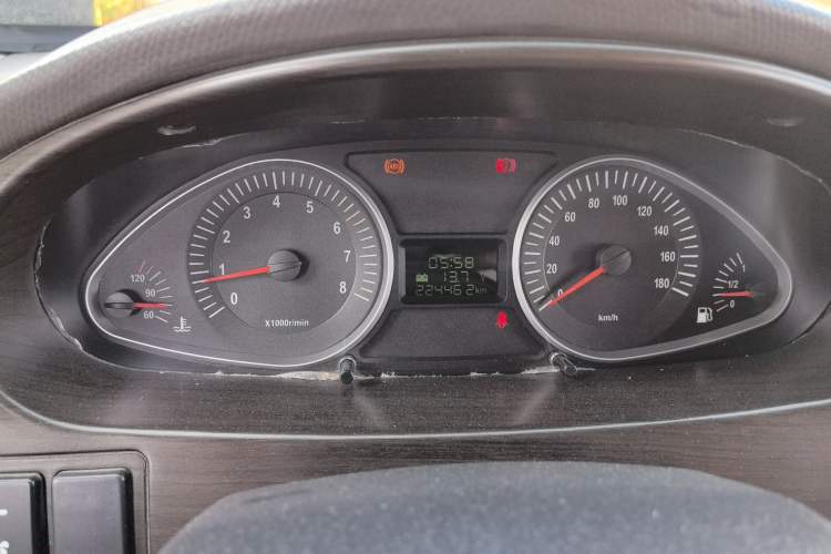 Used JAC Refine 2011 2.0L Government Procurement Version Manual Luxury Trim Odometer Close Up