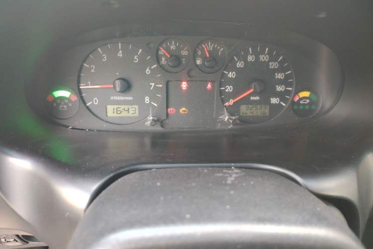 Used JAC Refine 2011 2.0L Shuttle Gasoline Standard Edition HFC4GA3 Odometer Close Up
