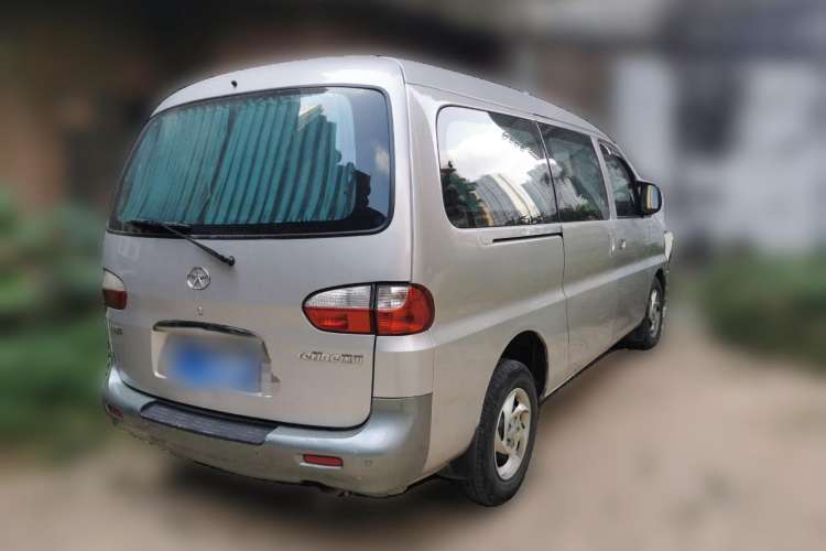 Used JAC Refine 2011 2.0L Shuttle Gasoline Comfort Edition HFC4GA3 Rear Right 45 Deg