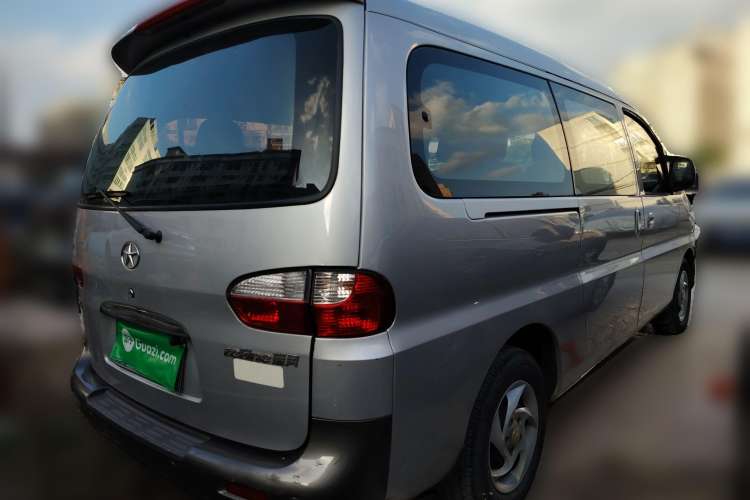 Used JAC Refine 2011 2.0L Shuttle Gasoline Standard Edition HFC4GA3 Rear Right 45 Deg