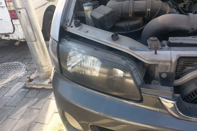 Used JAC Refine 2011 2.4L Government Procurement Version Manual Luxury Trim Right Front Headlight