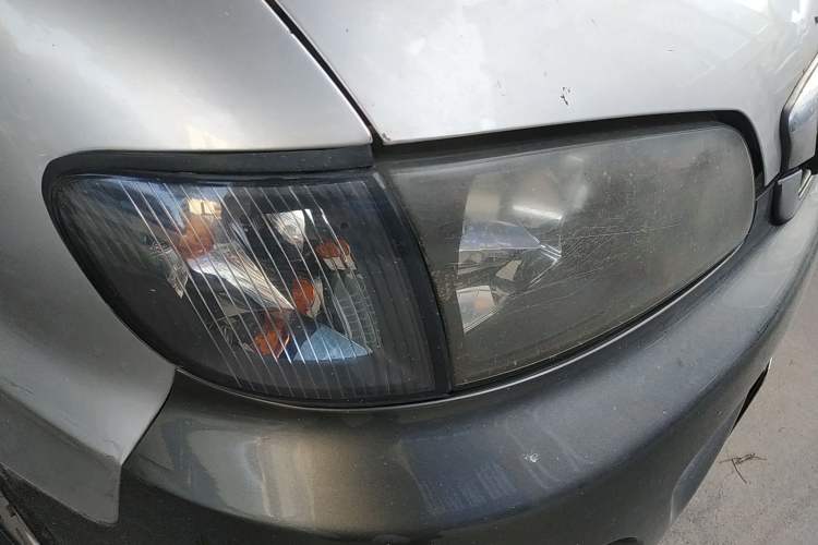 Used JAC Refine 2011 2.0L Shuttle Gasoline Comfort Edition HFC4GA3 Right Front Headlight