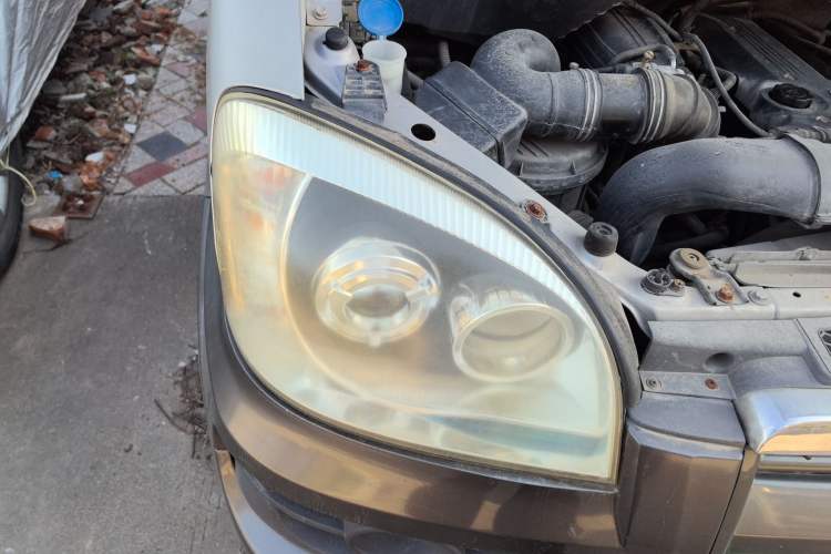 Used JAC Refine 2011 2.0L Government Procurement Version Manual Luxury Trim Right Front Headlight