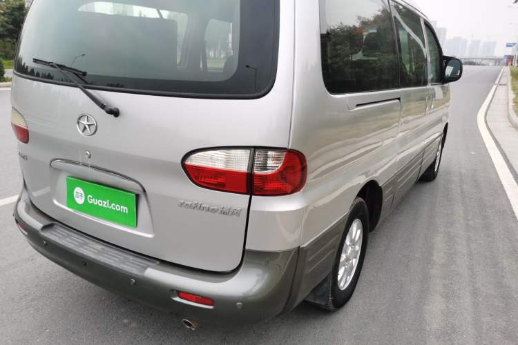 Used JAC Refine 2011 2.0L Shuttle Gasoline Comfort Edition HFC4GA3 Right Rear Taillight