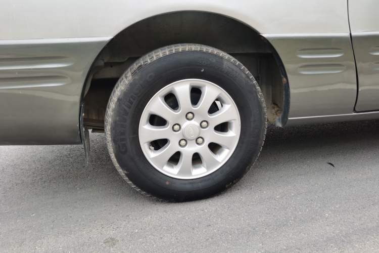 Used JAC Refine 2011 2.0L Shuttle Gasoline Comfort Edition HFC4GA3 Right Rear Wheel Hub
