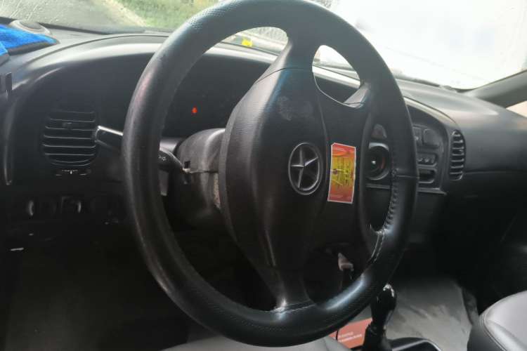 Used JAC Refine 2011 2.0L Shuttle Gasoline Comfort Edition HFC4GA3 Steering Wheel