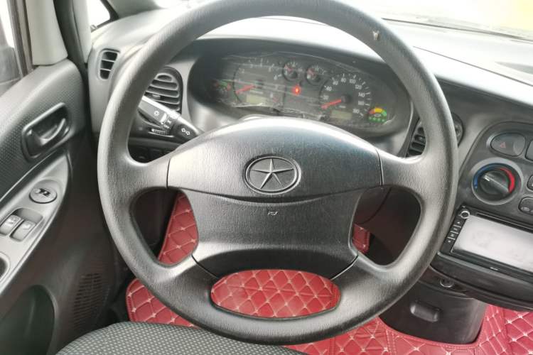 Used JAC Refine 2011 2.0L Shuttle Gasoline Comfort Edition HFC4GA3 Steering Wheel