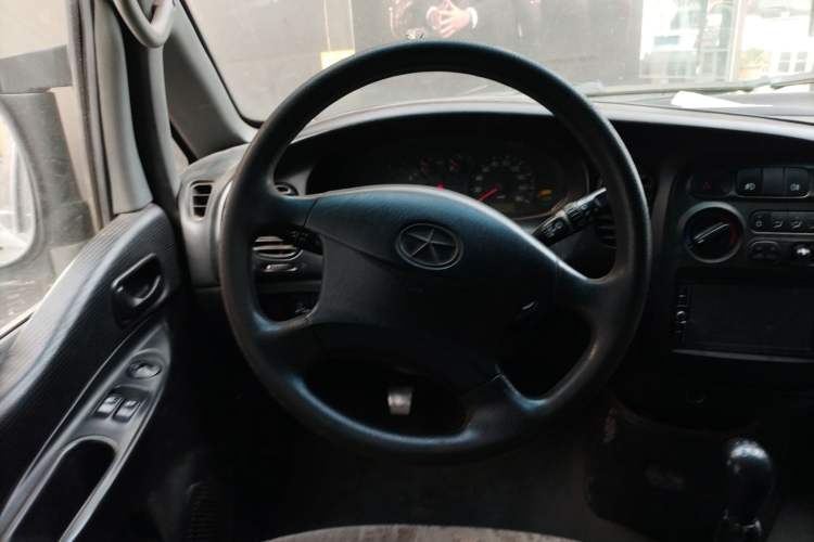 Used JAC Refine 2011 2.0L Shuttle Gasoline Standard Edition HFC4GA3 Steering Wheel