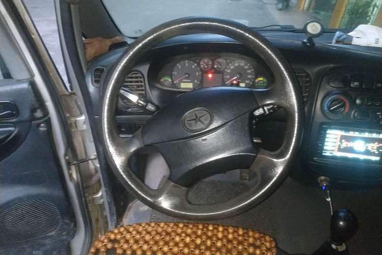 Used JAC Refine 2011 2.8T Shuttle Diesel Standard Version HFC4DA1-2B1 Steering Wheel