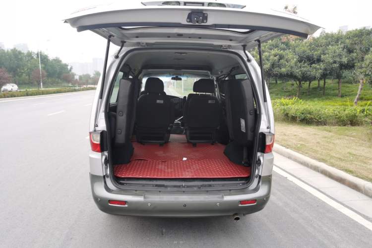 Used JAC Refine 2011 2.0L Shuttle Gasoline Comfort Edition HFC4GA3 Trunk