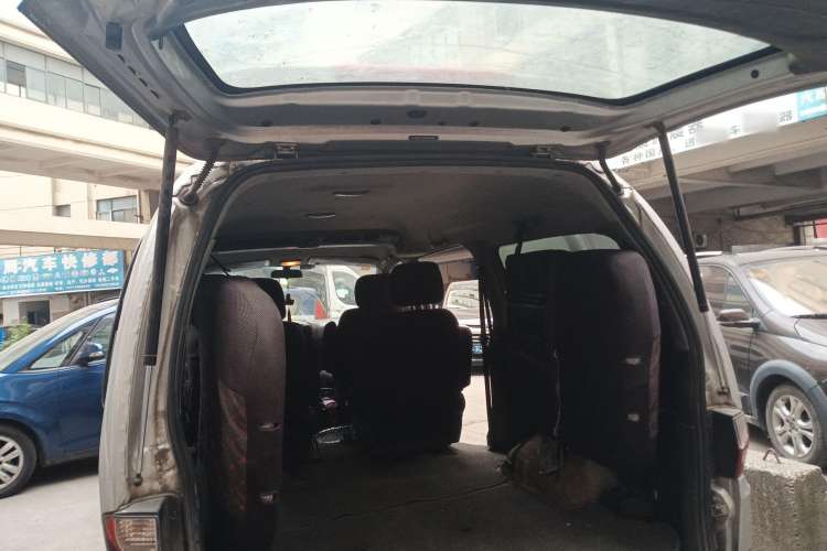 Used JAC Refine 2011 2.0L Shuttle Gasoline Comfort Edition HFC4GA3 Trunk