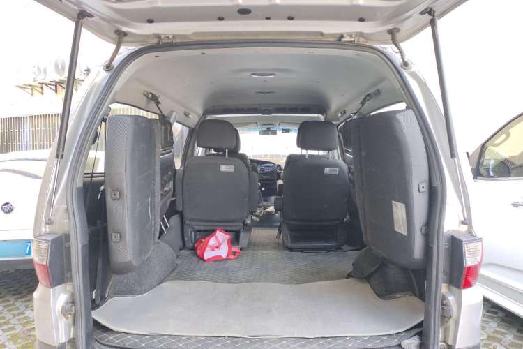 Used JAC Refine 2011 2.0L Shuttle Gasoline Comfort Edition HFC4GA3 Trunk
