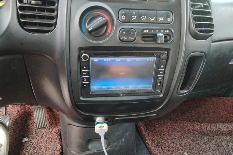 Used JAC Refine 2012 1.9T Shuttle Diesel Comfort Version HFC4DB1-2C Audio And AC Panel