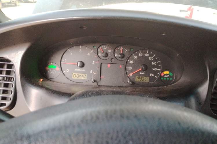 Used JAC Refine 2012 1.9T Shuttle Diesel Comfort Version HFC4DB1-2C Instrument Cluster