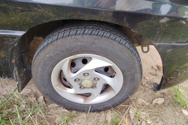 Used JAC Refine 2012 1.9T Shuttle Diesel Comfort Version HFC4DB1-2C Right Front Wheel Hub