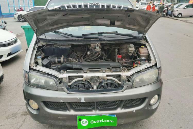 Used JAC Refine 2012 2.0L Timeless Edition HFC4GA3 Engine Bay