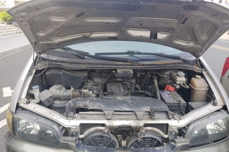 Used JAC Refine 2012 2.0L Timeless Edition HFC4GA3 Engine Bay