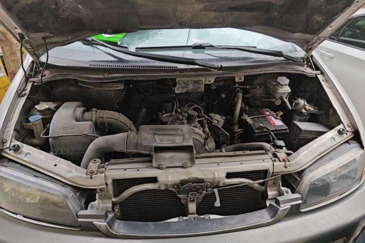 Used JAC Refine 2012 1.9T Shuttle Diesel Comfort Version HFC4DB1-2C Engine Bay