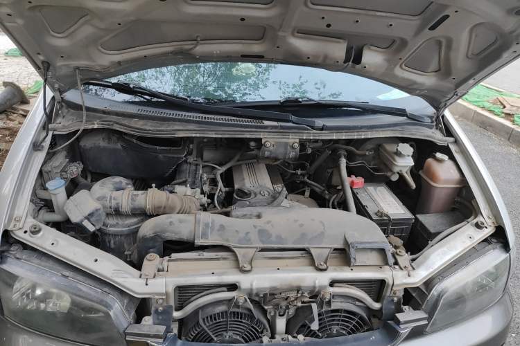 Used JAC Refine 2012 2.0L Timeless Edition HFC4GA3 Engine Bay