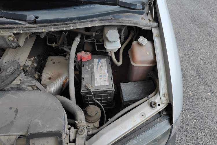 Used JAC Refine 2012 2.0L Timeless Edition HFC4GA3 Engine Bay Left