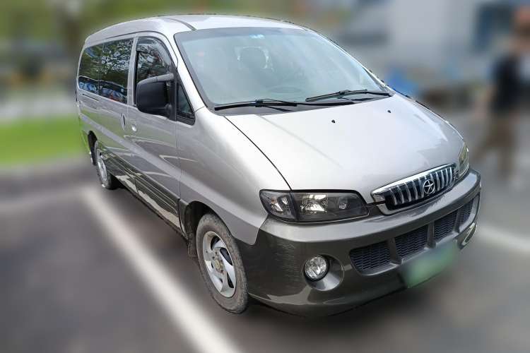 Used JAC Refine 2012 1.9T Shuttle Diesel Comfort Version HFC4DB1-2C Front Right 45 Deg