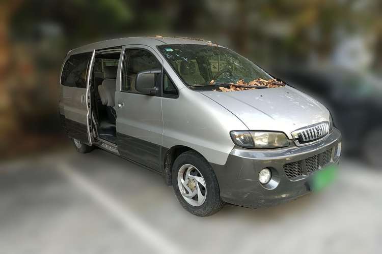 Used JAC Refine 2012 1.9T Shuttle Diesel Comfort Version HFC4DB1-2C Front Right 45 Deg