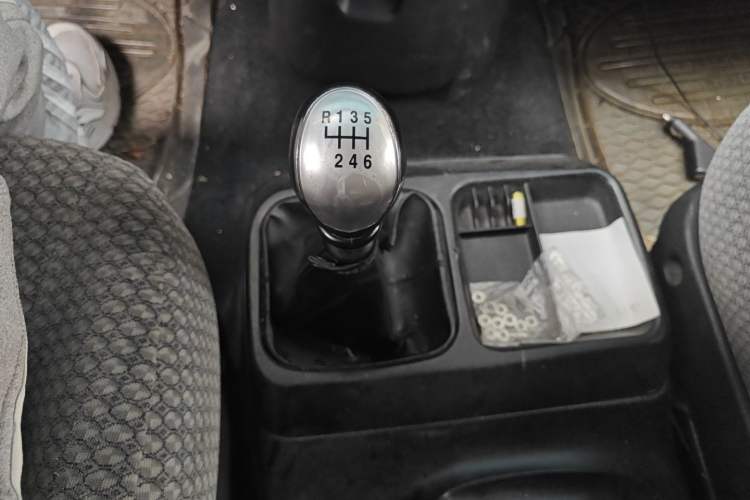 Used JAC Refine 2012 1.9T Shuttle Diesel Comfort Version HFC4DB1-2C Gear Lever
