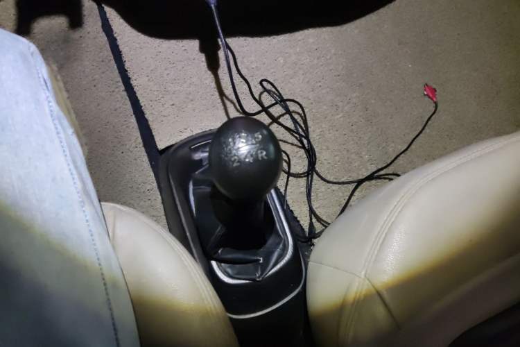 Used JAC Refine 2012 2.0L Timeless Edition HFC4GA3 Gear Lever