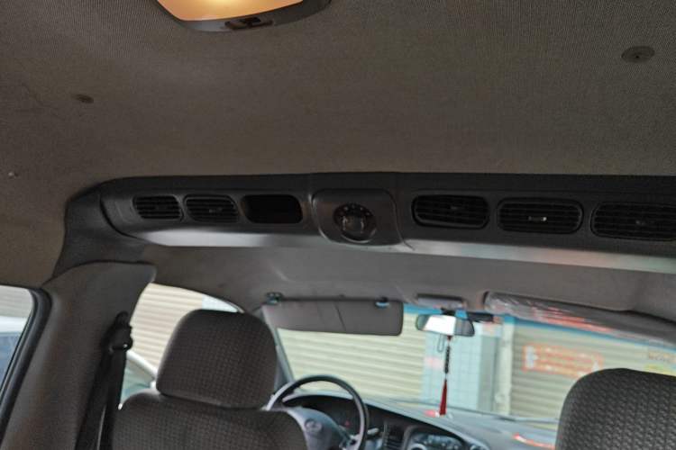 Used JAC Refine 2012 1.9T Shuttle Diesel Comfort Version HFC4DB1-2C Headliner