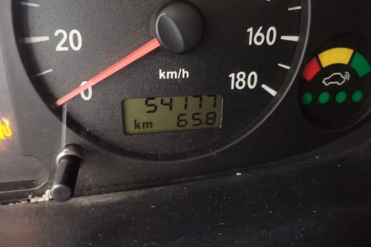 Used JAC Refine 2012 2.0L Timeless Edition HFC4GA3 Odometer Close Up